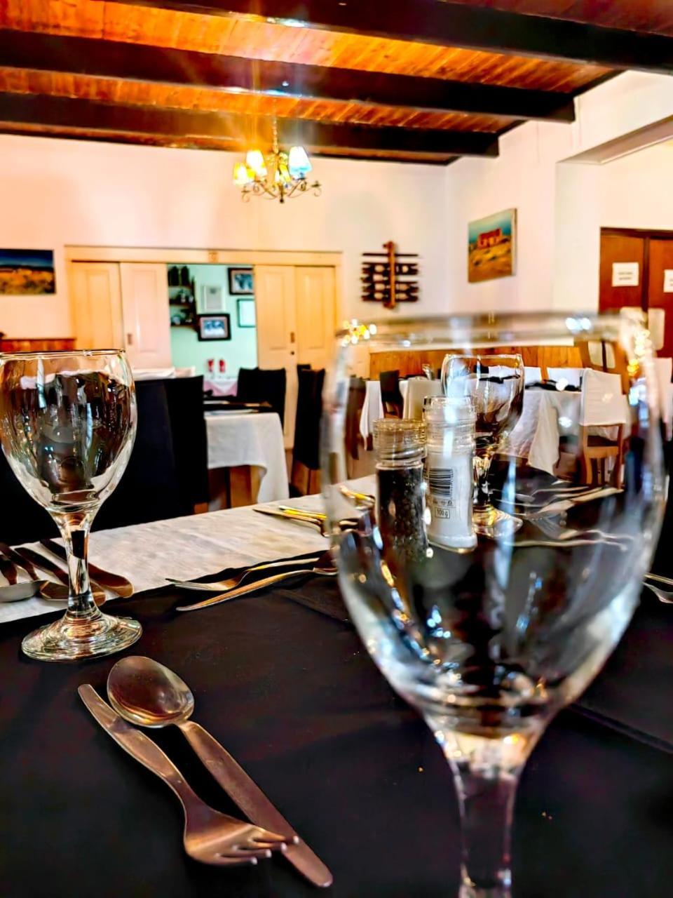 Albertinia Hotel Luaran gambar