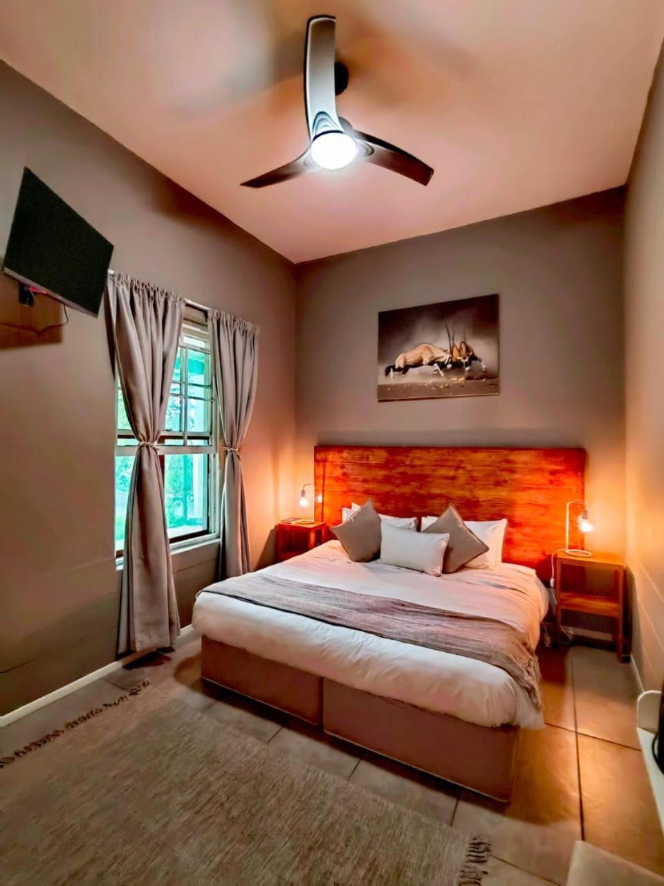 Albertinia Hotel Luaran gambar