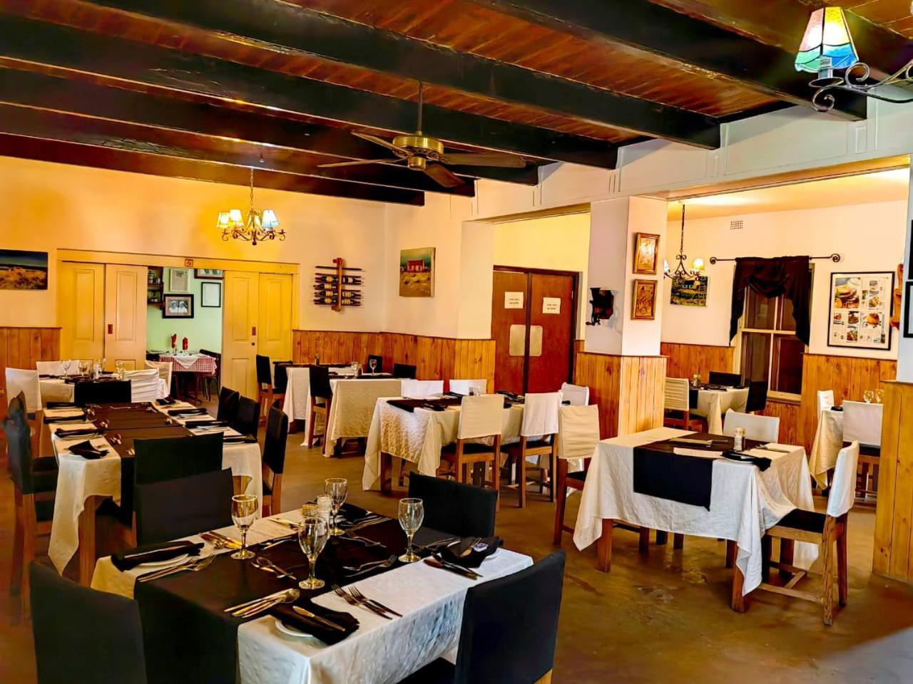 Albertinia Hotel Luaran gambar