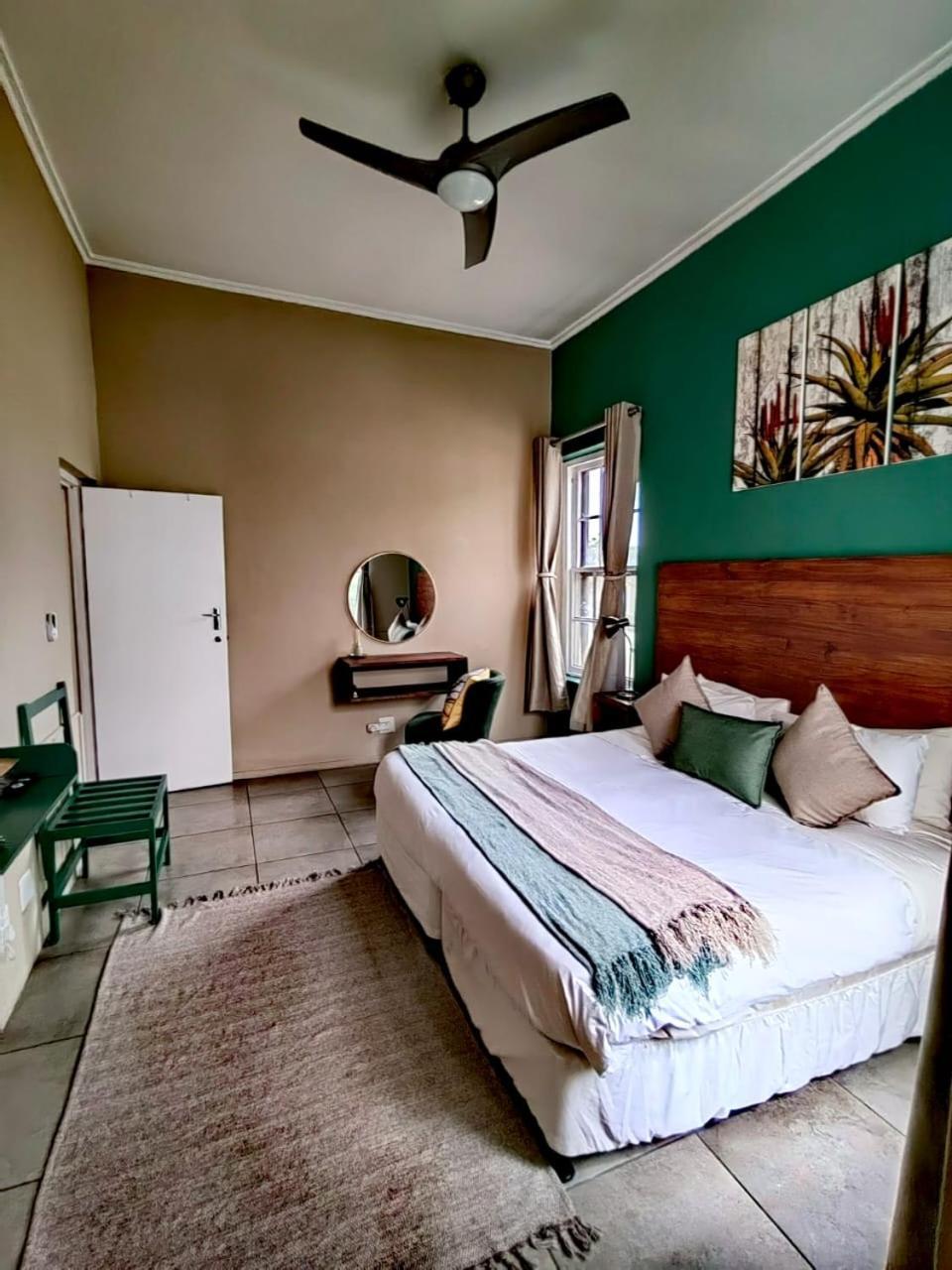 Albertinia Hotel Luaran gambar