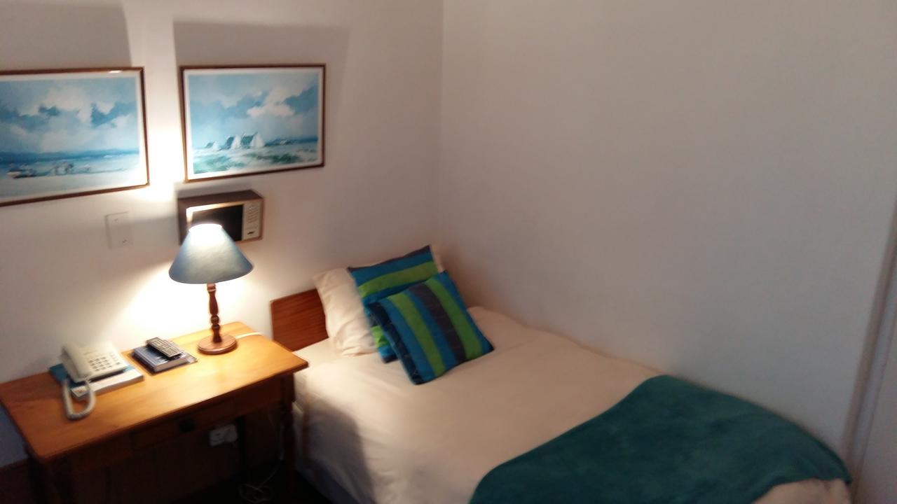 Albertinia Hotel Luaran gambar